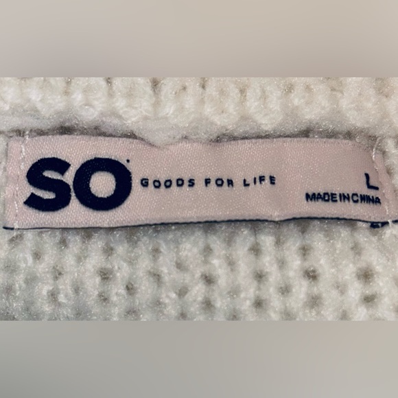 Cream Pull-Over Sweater - Picture 2 of 9